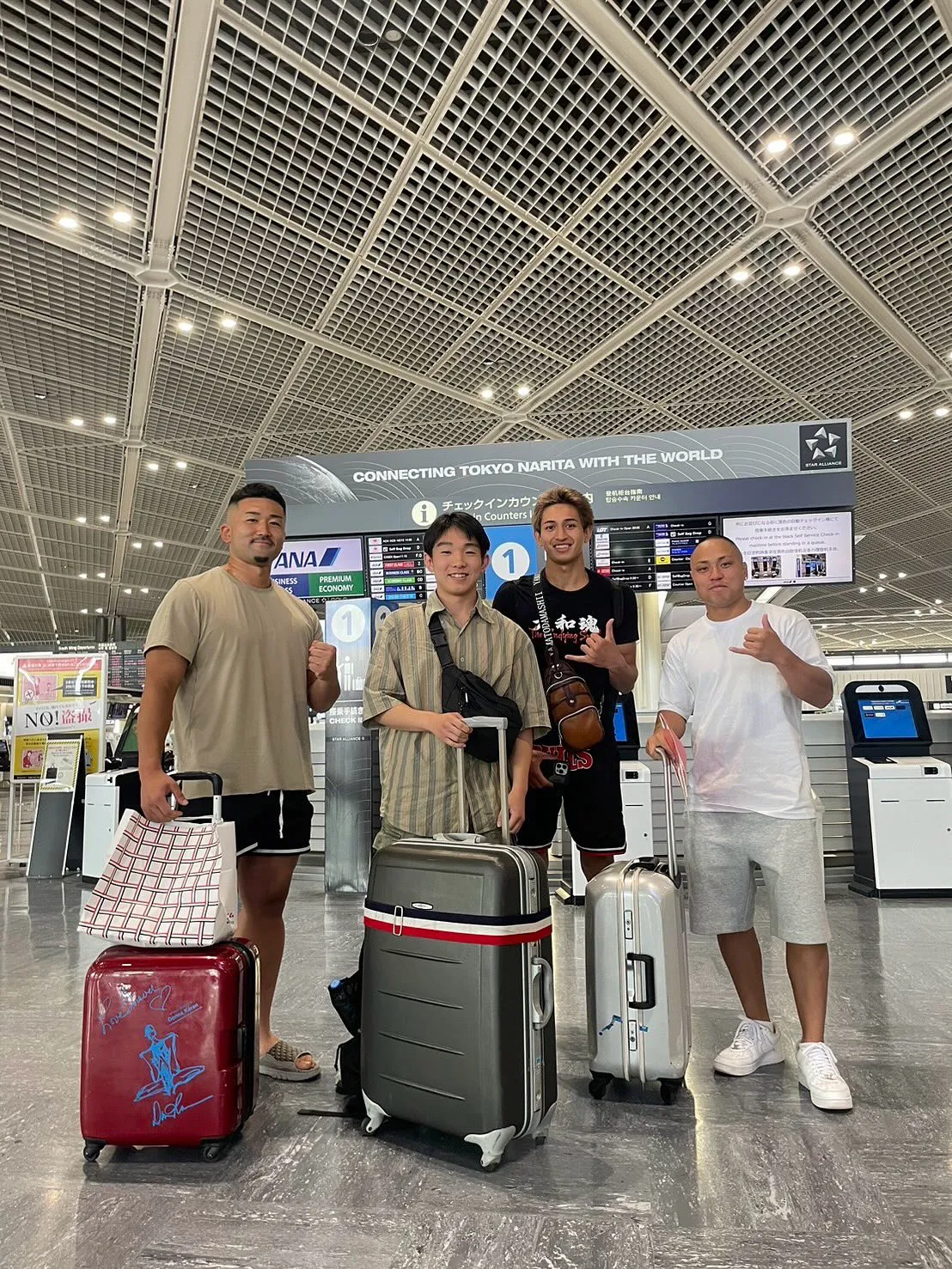 チーム大和魂メンバーとPUREBRED遠藤正宗選手（キッズキ...