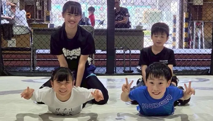 キャプテンみことちゃんピュアブレッドキッズレスリングご卒業お...