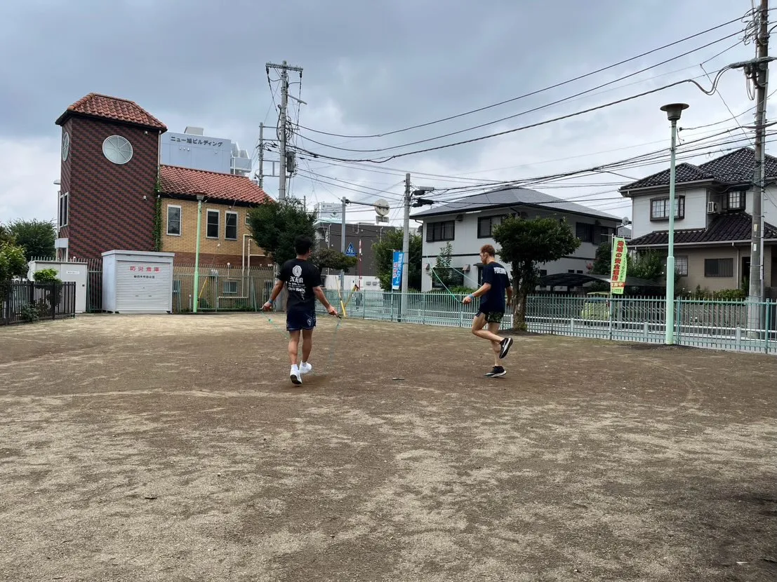 元々の格闘技経験はゼロ👌からピュアブレッドジムに入会して練習...