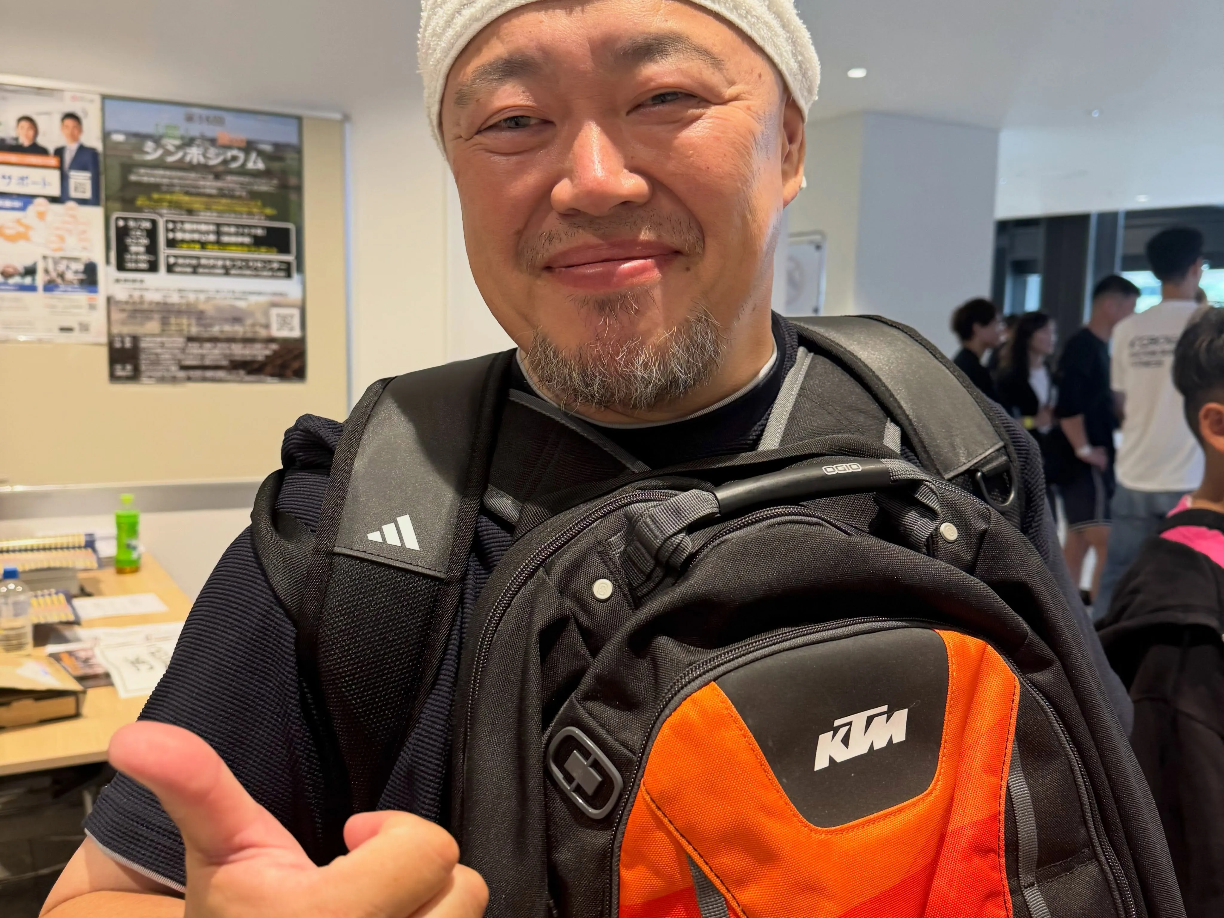 元々の格闘技経験はゼロ👌からピュアブレッドジムに入会して練習...