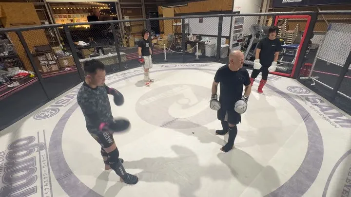 2026/04/06(月) 21:00〜キックボクシング（&...